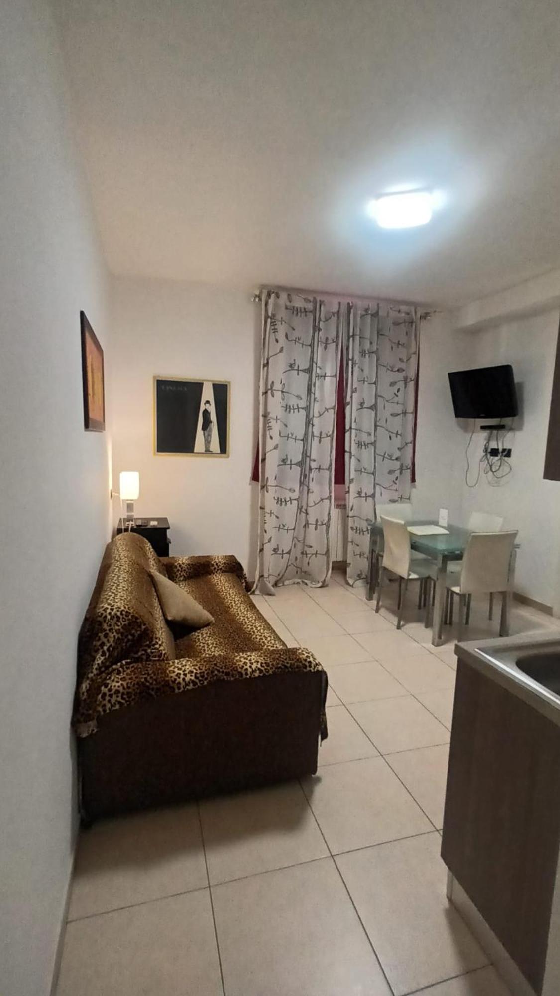 Olimpo Apartments St John In Lateran Roma Exterior foto